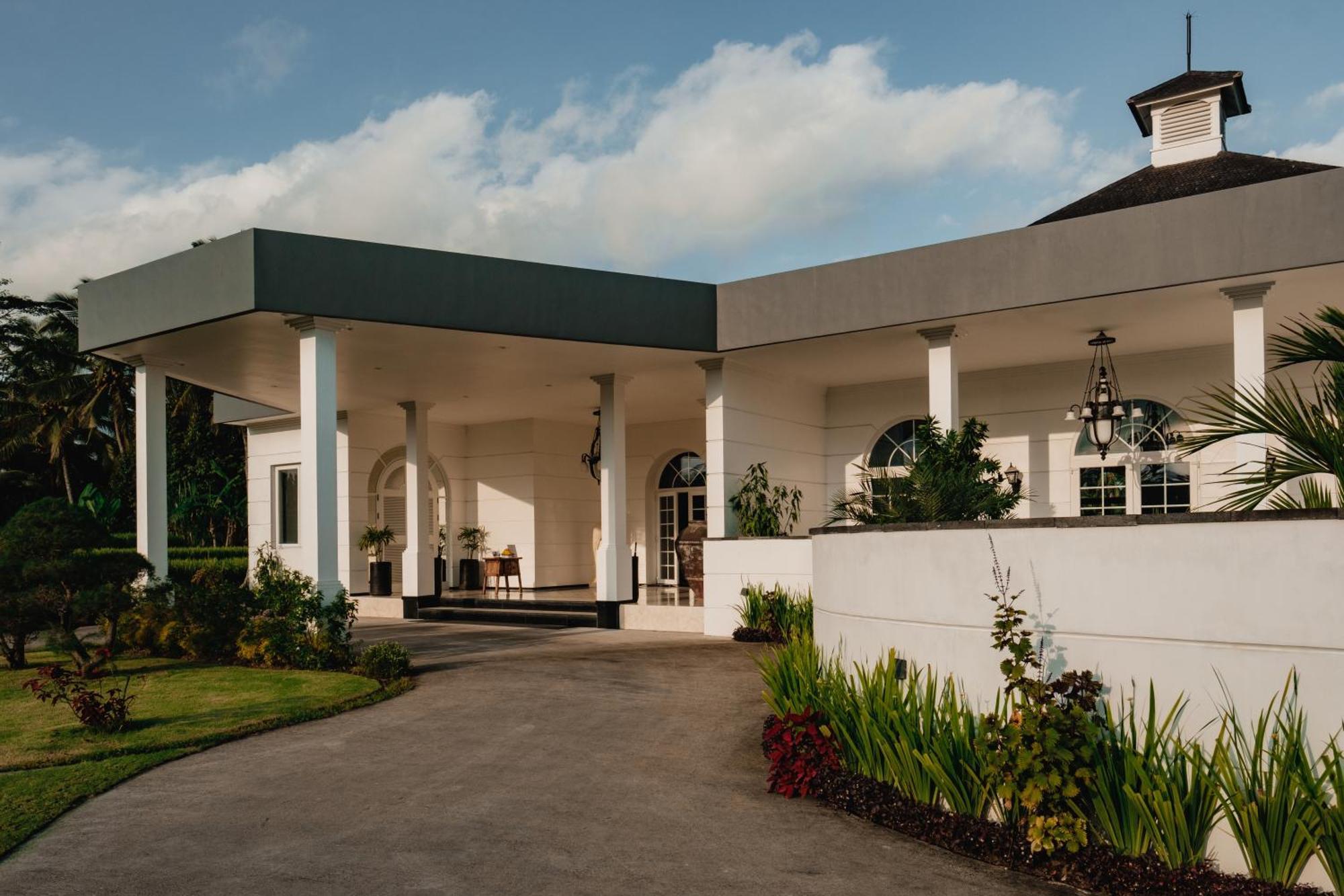 Cascades Suites Ubud  Bagian luar foto